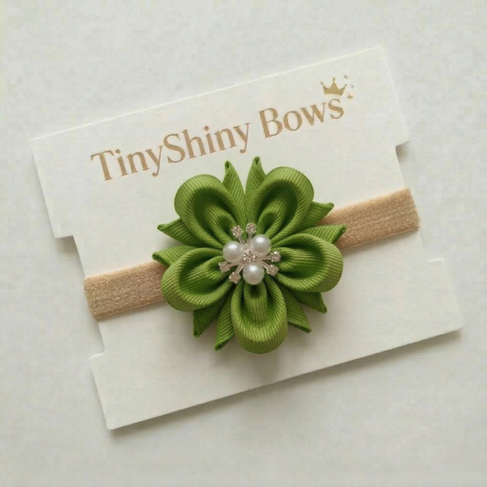 Baby Bow-Style 9-Leaf Green